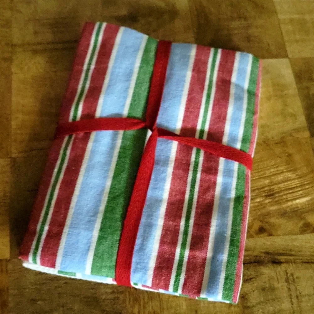 Sur La Table kitchen towels